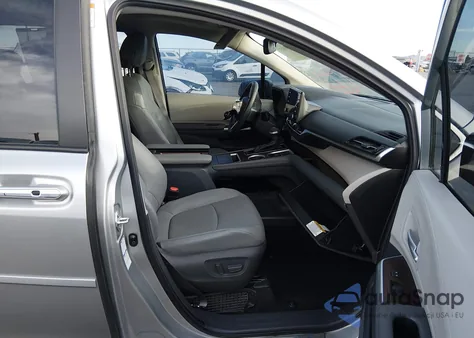 2021 Toyota Sienna Xle z USA, uszkodzony, nr VIN 5TDYSKFC2MS030372